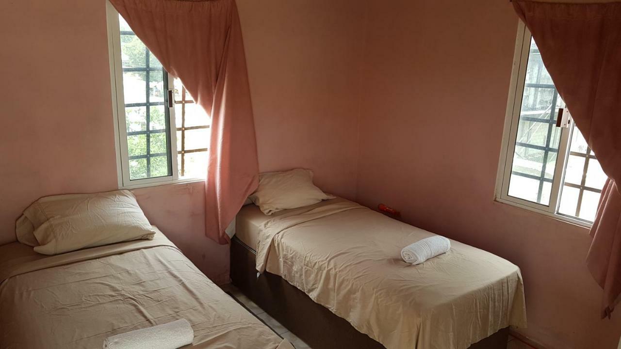 Orange Walk Casa Ricky'Sホステル エクステリア 写真