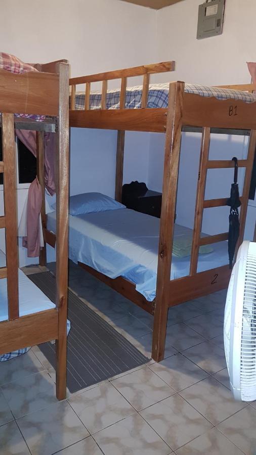 Orange Walk Casa Ricky'Sホステル エクステリア 写真