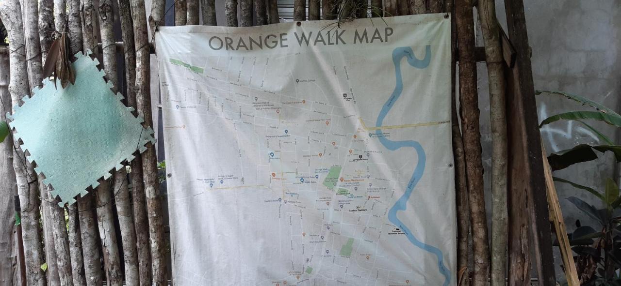 Orange Walk Casa Ricky'Sホステル エクステリア 写真